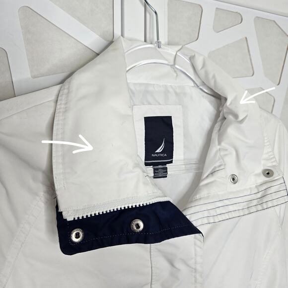 Nautica WH/NVY Sailing Wind Rain Jacket Womens SZ M Nautical Old Money Hooded - Picture 3 of 8